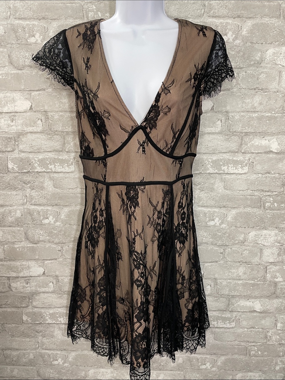 Lulus Liano Black Lace Skater Dress